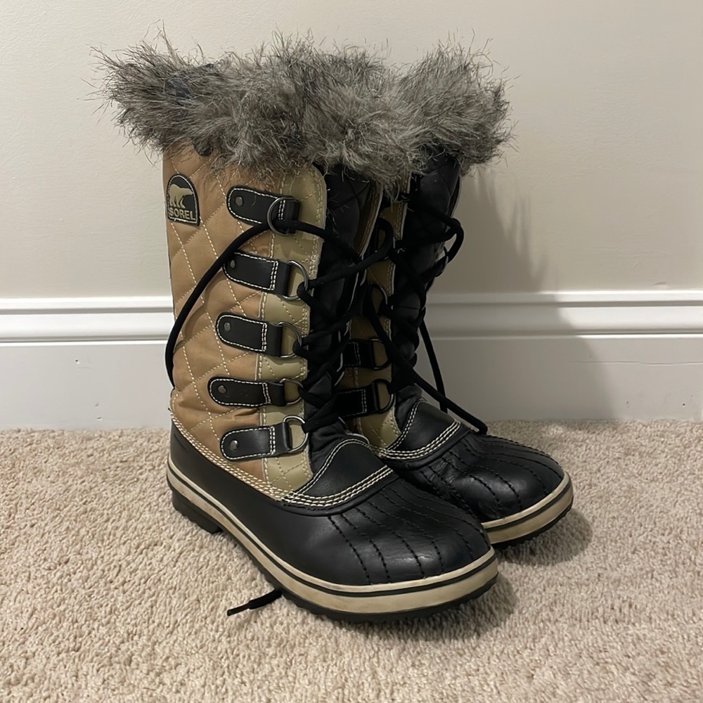 SOREL WATERPROOF BOOTS